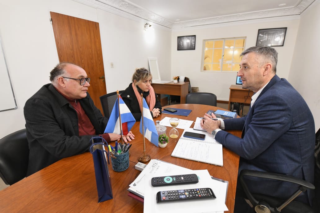 Días pasados, Falicoff se reunió con el presidente de la Cámara de Diputados, Gustavo Hein.